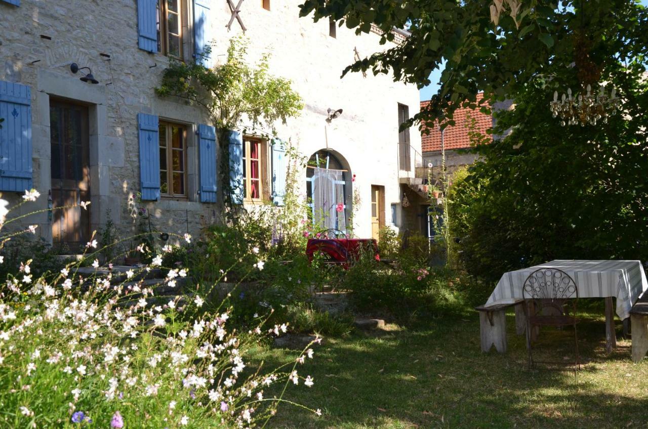 Le Vieux Velo Bed and Breakfast Chaptuzat Zewnętrze zdjęcie