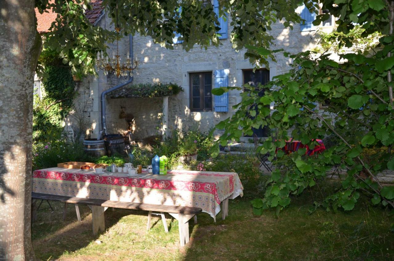 Le Vieux Velo Bed and Breakfast Chaptuzat Zewnętrze zdjęcie